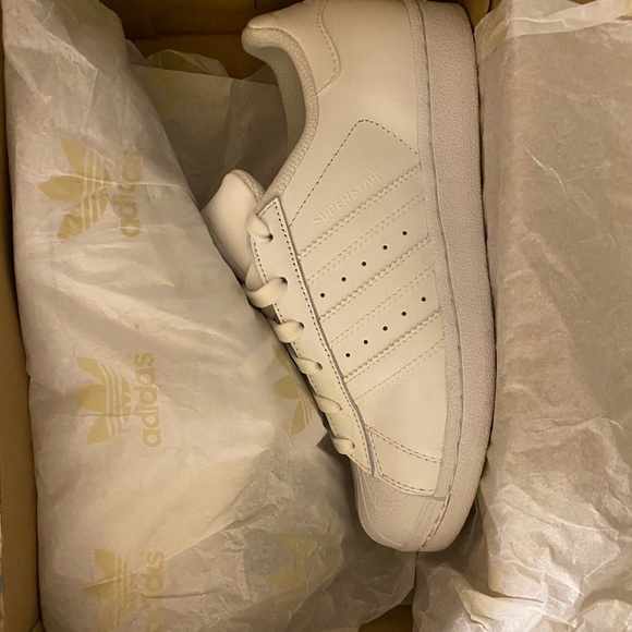 Size 4Y adidas original White - Picture 4 of 5